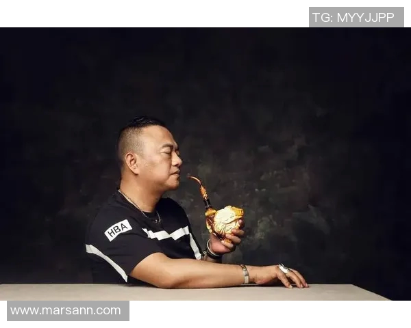 中国足球明星保镖揭秘背后的故事与职业生涯的挑战与荣耀