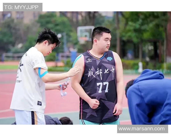 南京篮球队个人能力排名创新高引发热议展现新一代篮球人才潜力 南京篮球队个人能力排名创新高引发热议展现新一代篮球人才潜力