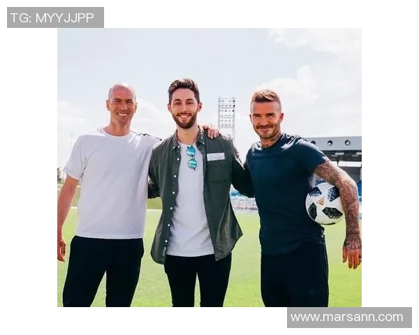 小七与足球明星的奇妙冒险之旅开启了梦想与友情的新篇章 小七与足球明星的奇妙冒险之旅开启了梦想与友情的新篇章