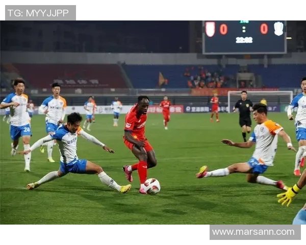 带雄风采的足球明星们如何在绿茵场上展现魅力与实力