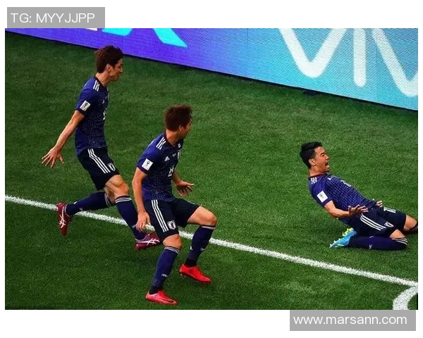 深圳足球队以99分领跑总决赛积分榜展现强劲实力