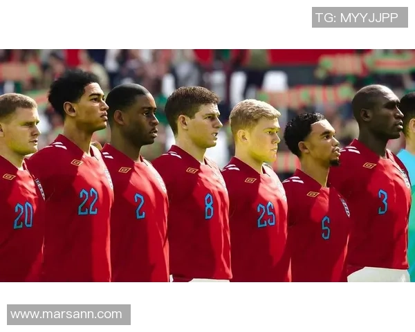 红色7号足球明星的传奇之路与辉煌成就解析 红色7号足球明星的传奇之路与辉煌成就解析