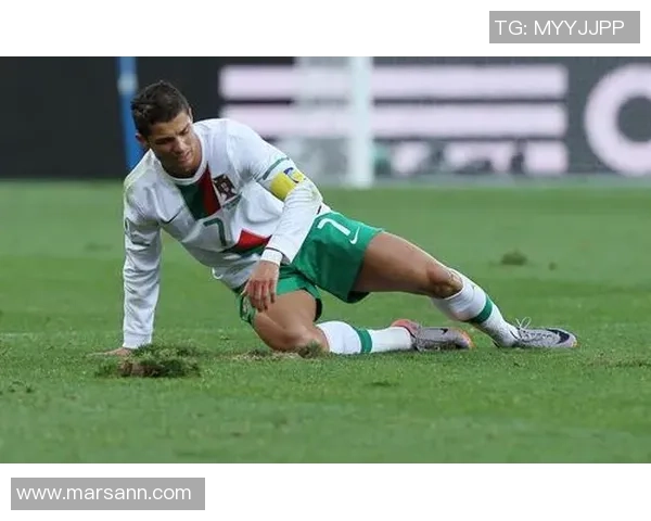 足球明星为何总是帅气男神背后的秘密与魅力分析 足球明星为何总是帅气男神背后的秘密与魅力分析