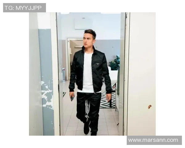 足球明星时尚搭配解析展现个性与风格的完美结合